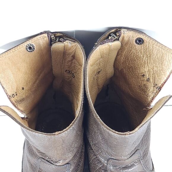 Frye Women's Melissa US8B Brown Leather Back Zip Button Ankle Booties Boots - Picture 10 of 16